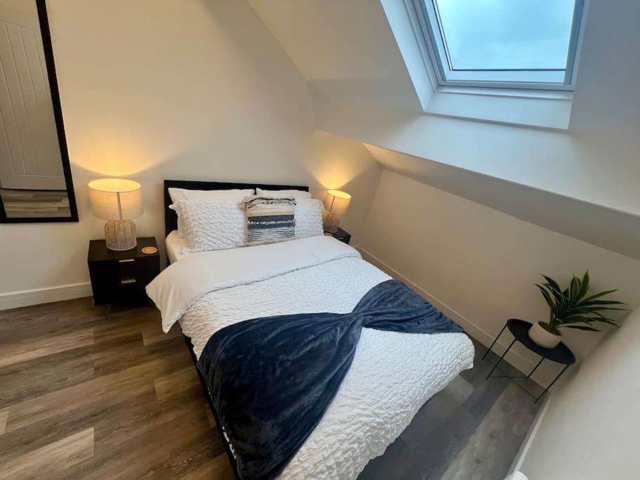 New 2 Bed Preston City Centre Flat - Sleeps 4 ภายนอก รูปภาพ
